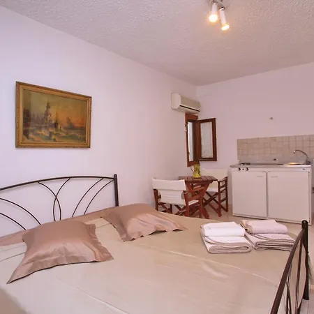 Marlitsis Apartments & Studios Skopelos Town Exterior photo